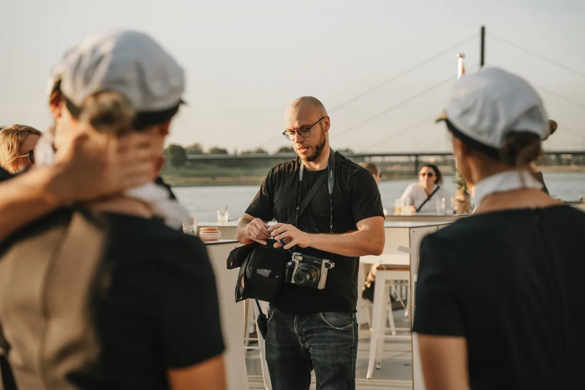 Eventfotografie mit Same-Day-Delivery auf Mitarbeiter-Sommerfest.